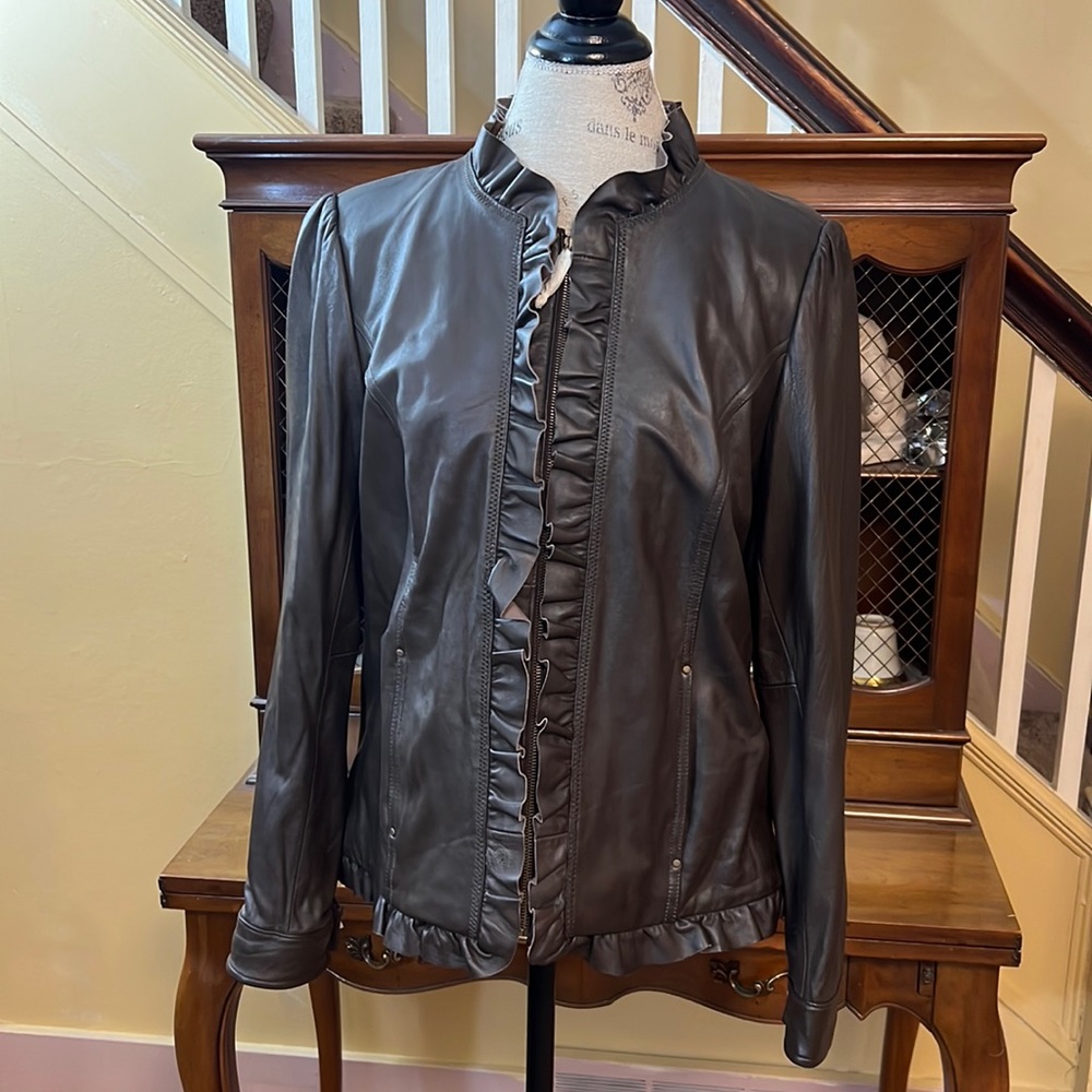 Bradley by Bradley Bayou NWT Brown Leather Ruffled Jacket.